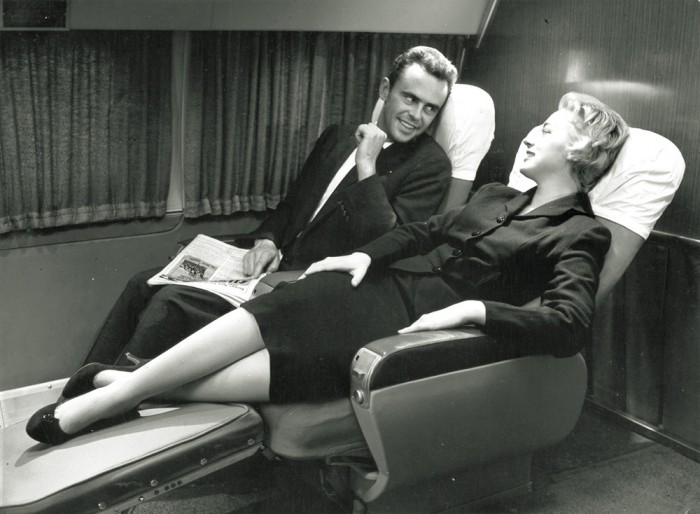 fashion-1950s-onboard-sleeper