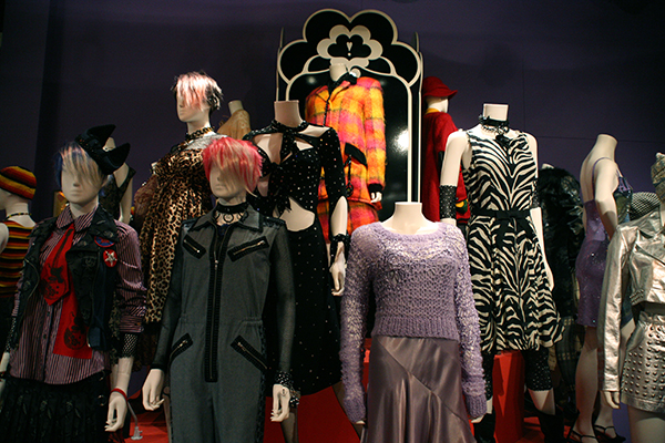 WorldofAnnaSui_FashionTextileMuseumLondon_084